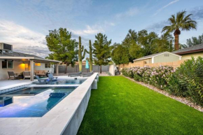 Dos Cacti outdoor oasis, heated pool, spa, bikes, EV, BBQ